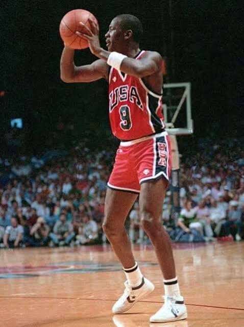 Michael Jordan 1984 USA Jersey Mitchell & Ness product image 4