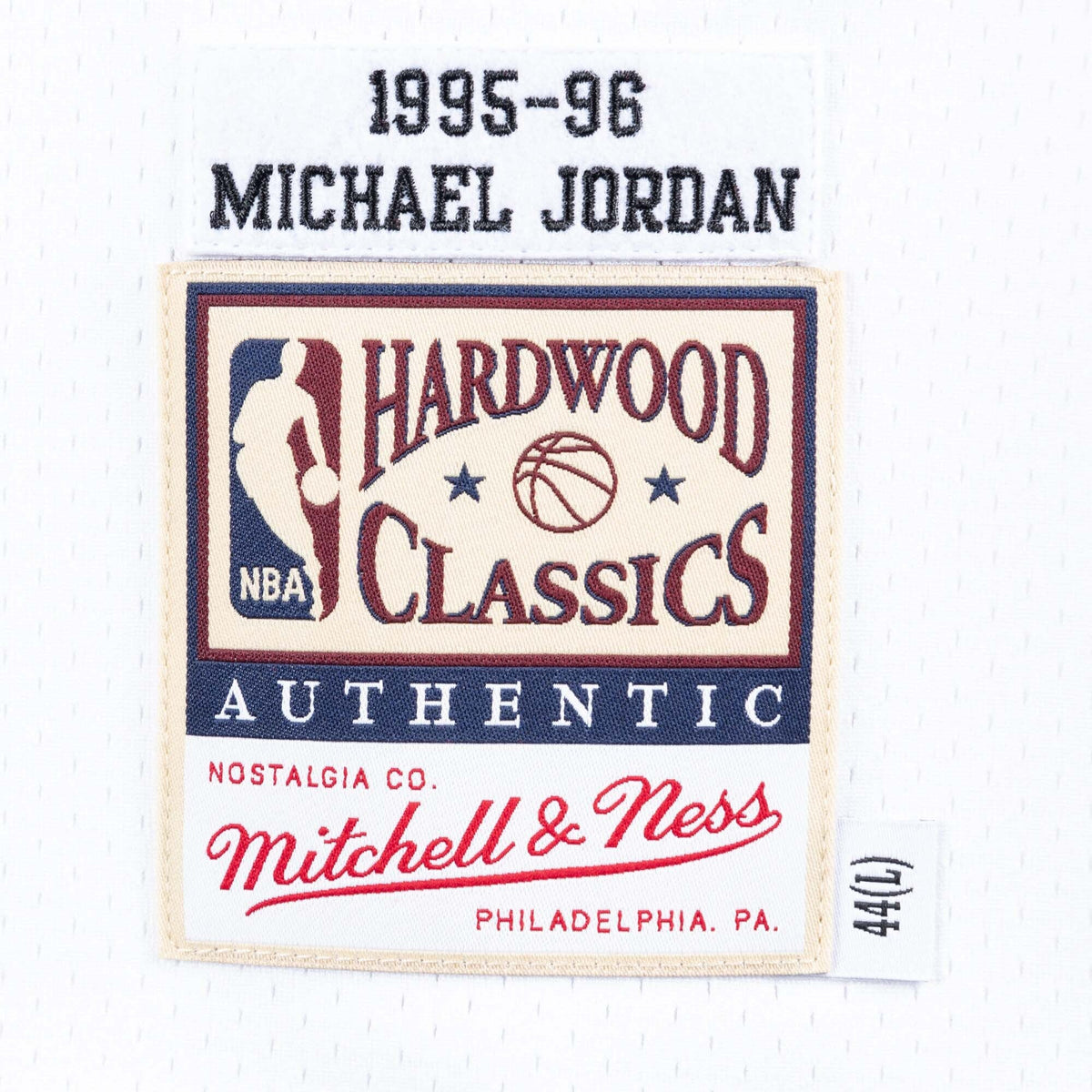 Chicago Bulls Authentic Jersey Home Michael Jordan 1995-96 product image 7, provided for visual reference and product detail