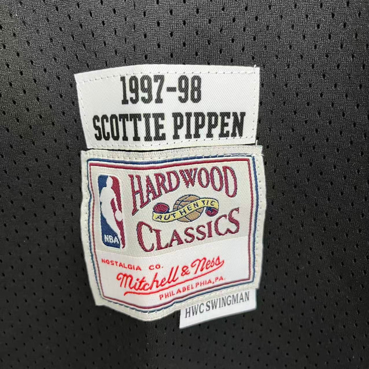 Scottie Pippen Chicago Bulls Official NBA Mitchell & Ness product image 3