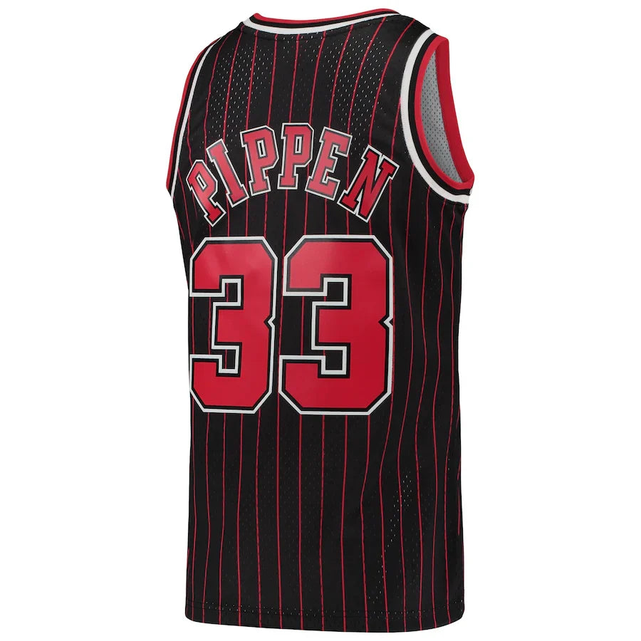 Scottie Pippen Chicago Bulls YOUTH Official NBA Mitchell & product image 2