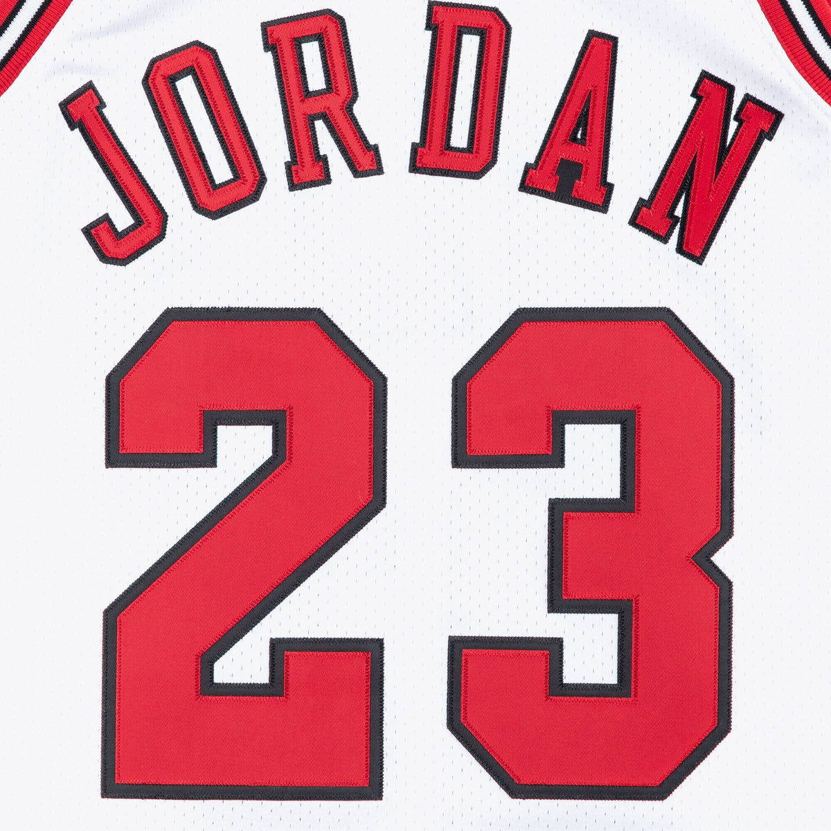 Chicago Bulls Authentic Jersey Michael Jordan 1995-96 product image 7, provided for visual reference and product detail