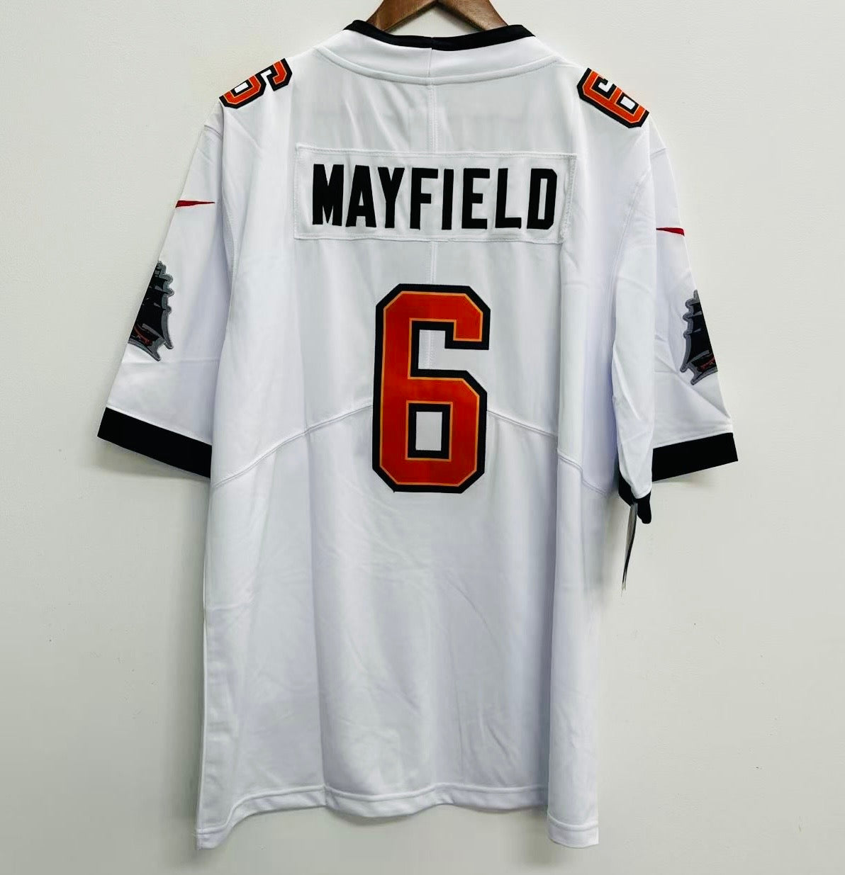 Baker Mayfield Tampa Bay Buccaneers YOUTH KIDS Official product image 1