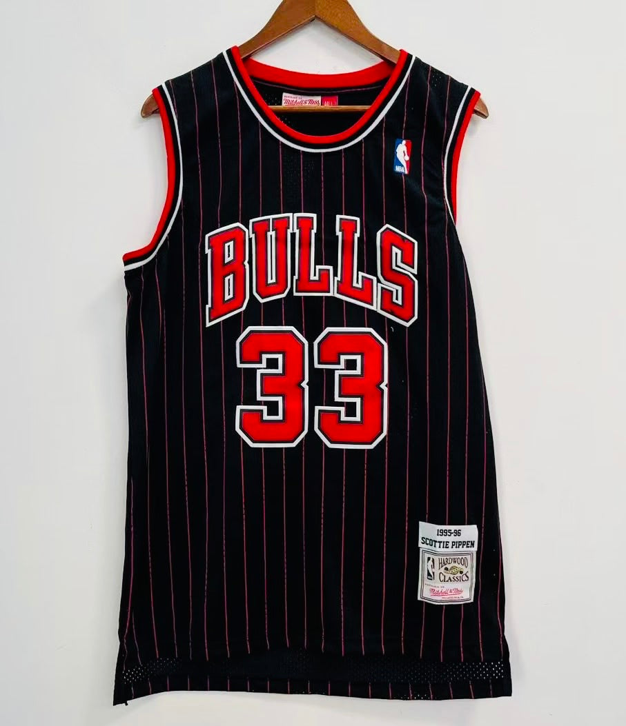 Scottie Pippen Chicago Bulls Official NBA Mitchell & Ness product image 5