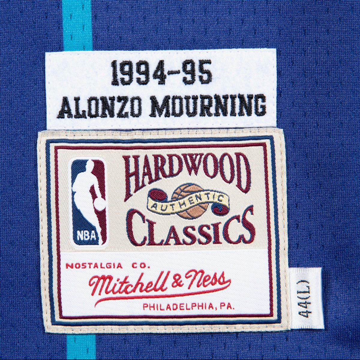 Charlotte Hornets Authentic Jersey Alternate Alonzo Mourning 1994-95 product image 4, provided for visual reference and