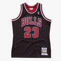 Chicago Bulls Authentic Jersey Michael Jordan 1995-96 product image 1, provided for visual reference and product detail