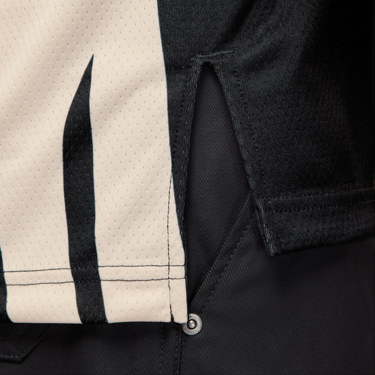 Milwaukee Bucks Giannis Antetokounmpo Dri-FIT NBA Swingman Jersey product image 5, provided for visual reference and product